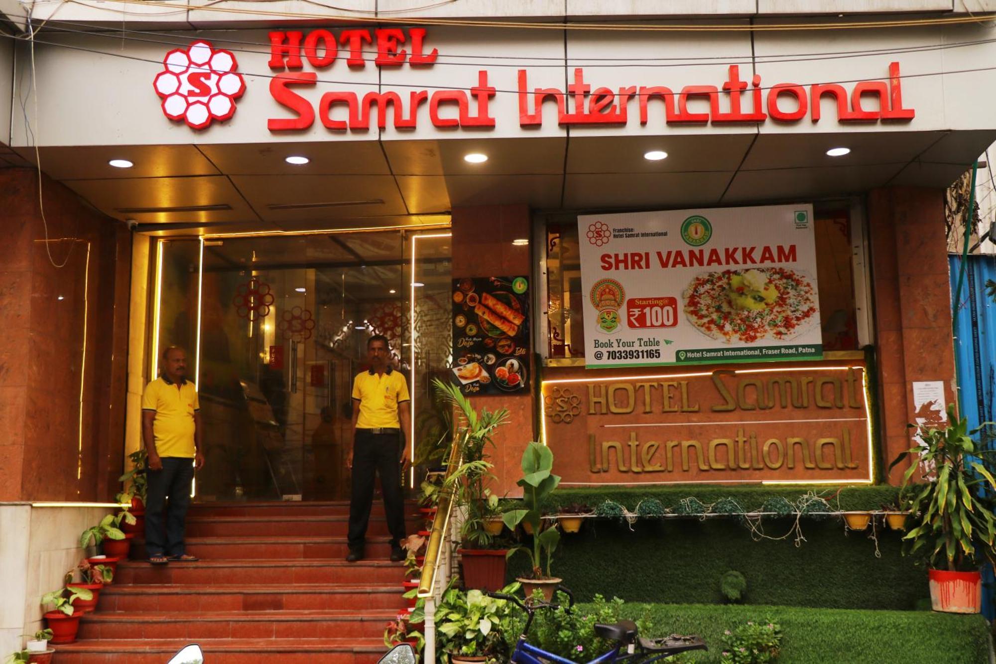 Hotel Samrat International ปัฏนา ภายนอก รูปภาพ