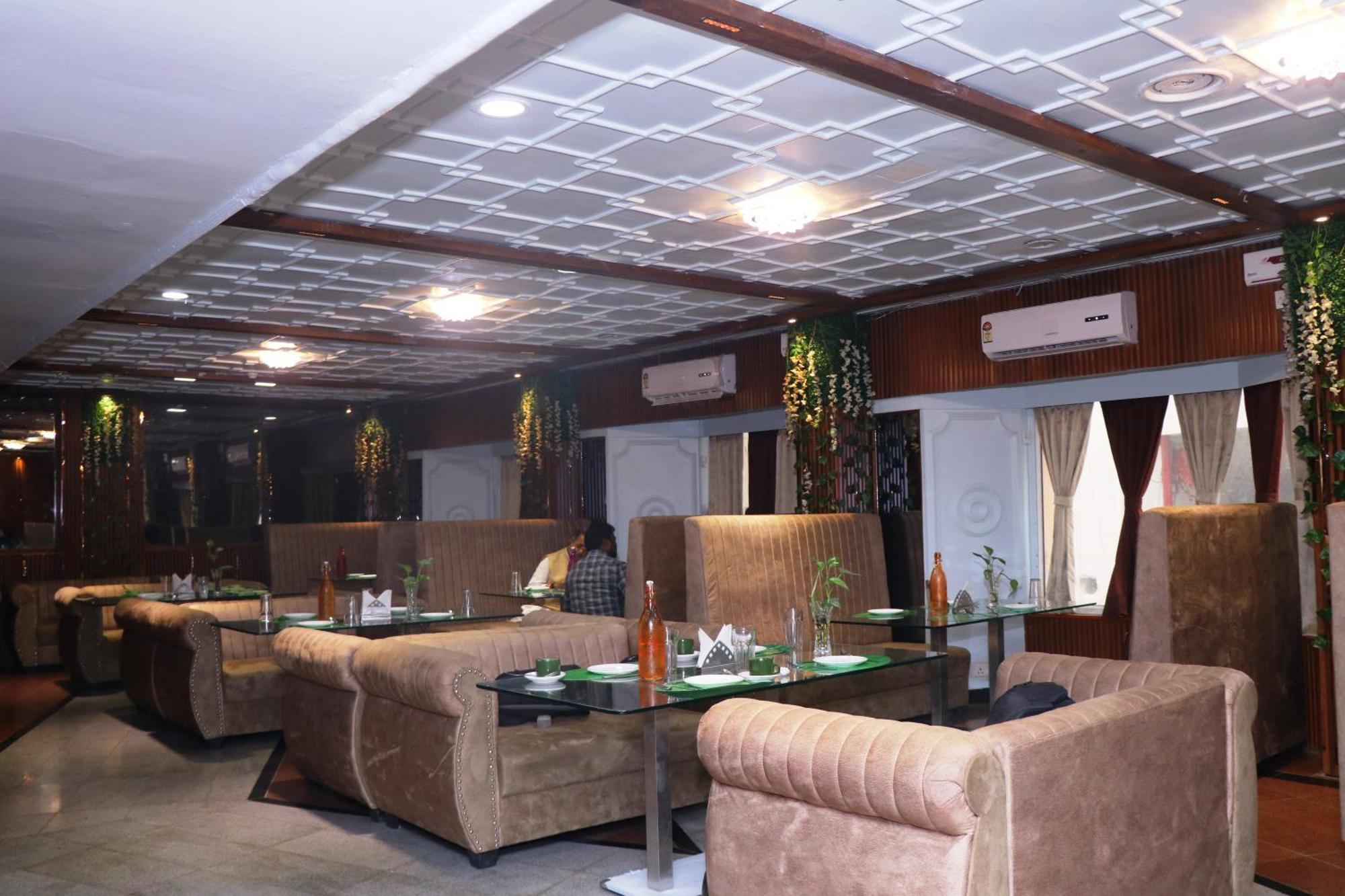 Hotel Samrat International ปัฏนา ภายนอก รูปภาพ