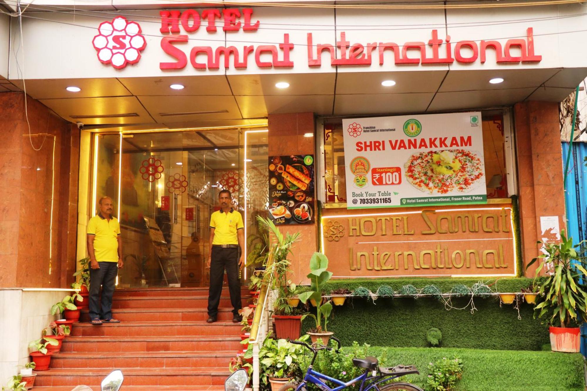 Hotel Samrat International ปัฏนา ภายนอก รูปภาพ