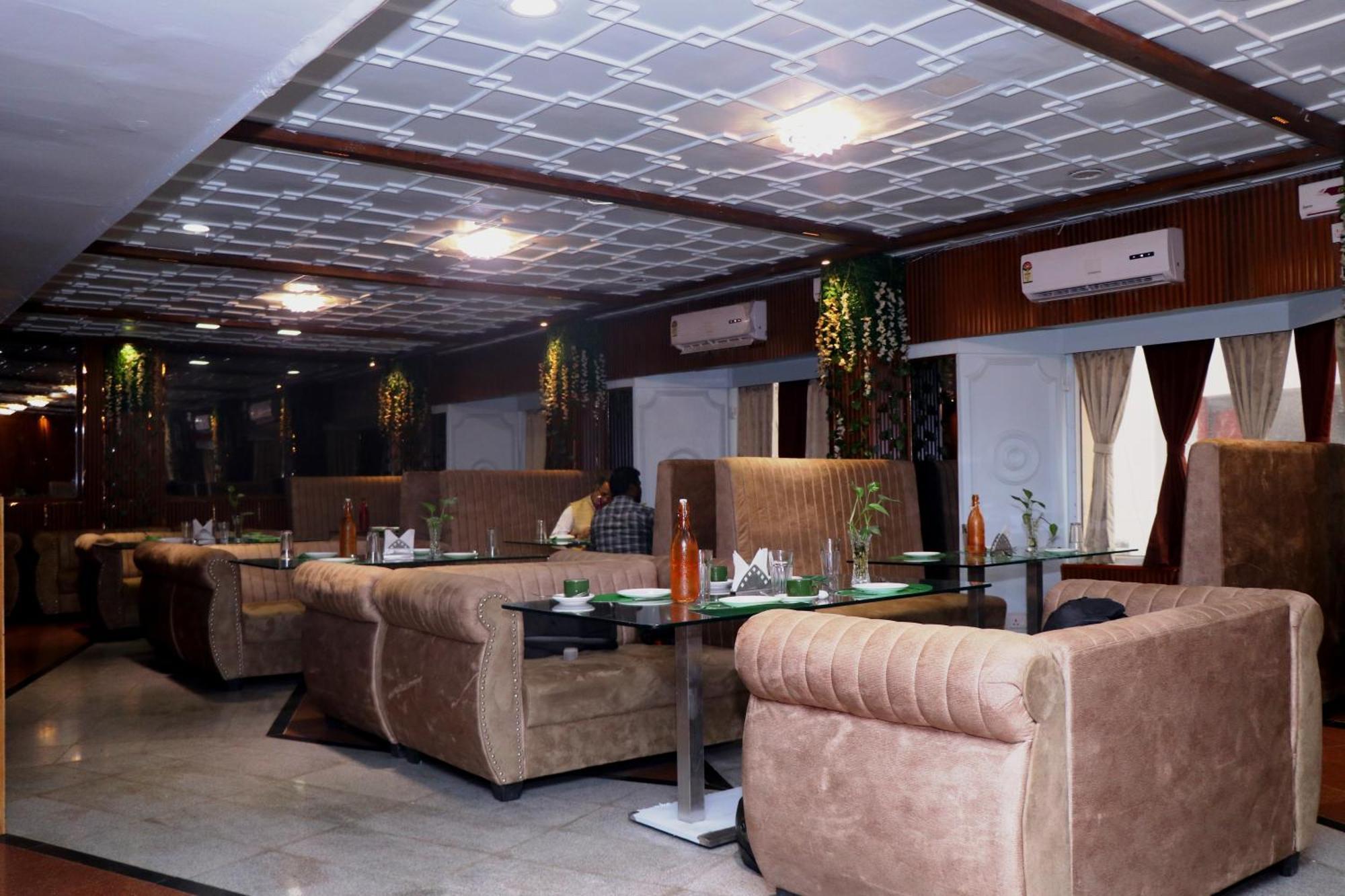 Hotel Samrat International ปัฏนา ภายนอก รูปภาพ