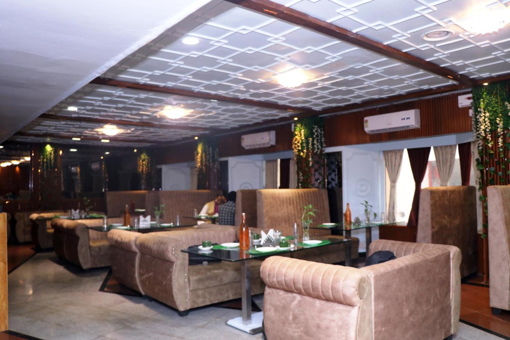 Hotel Samrat International ปัฏนา ภายนอก รูปภาพ