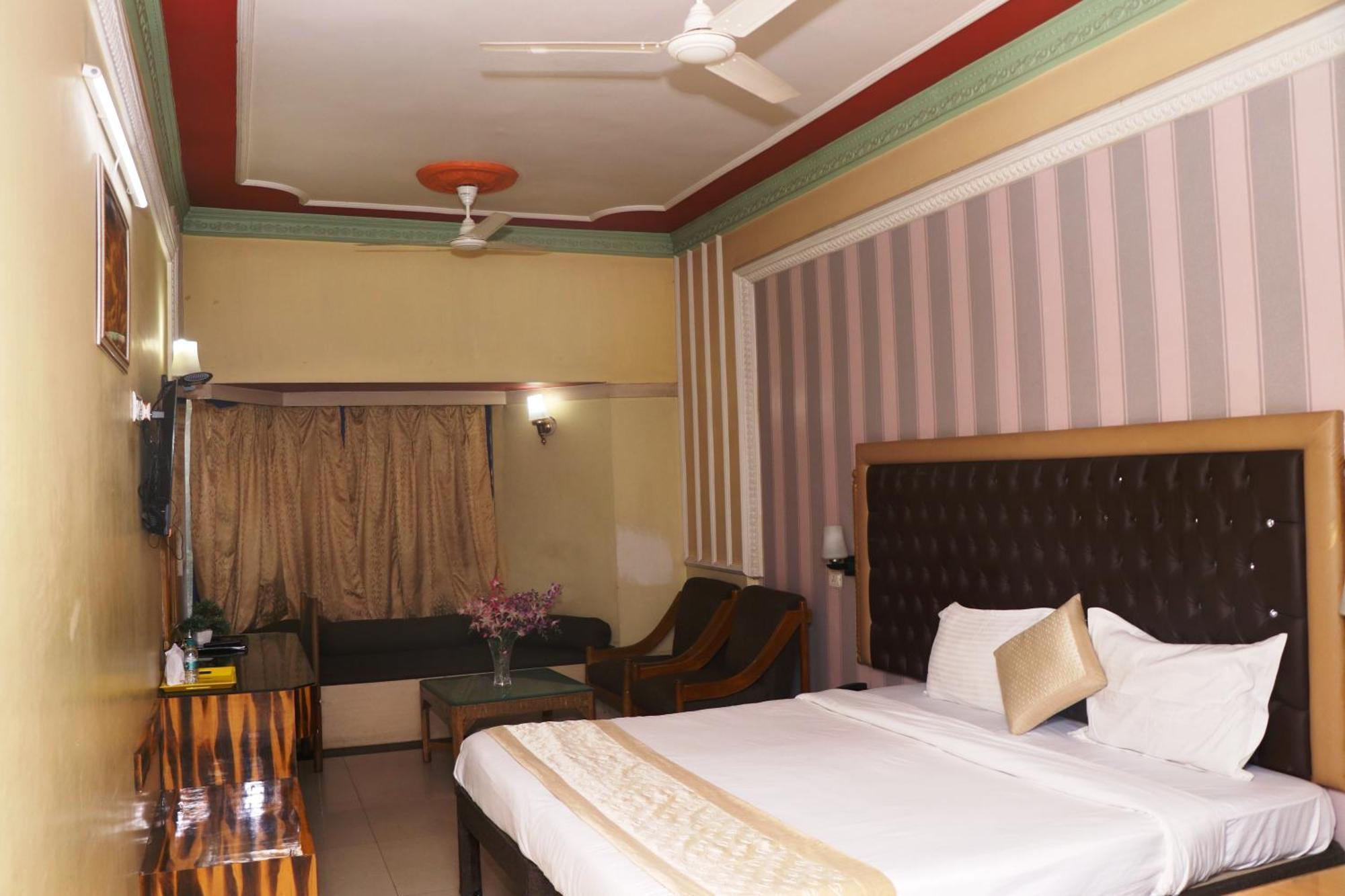Hotel Samrat International ปัฏนา ภายนอก รูปภาพ
