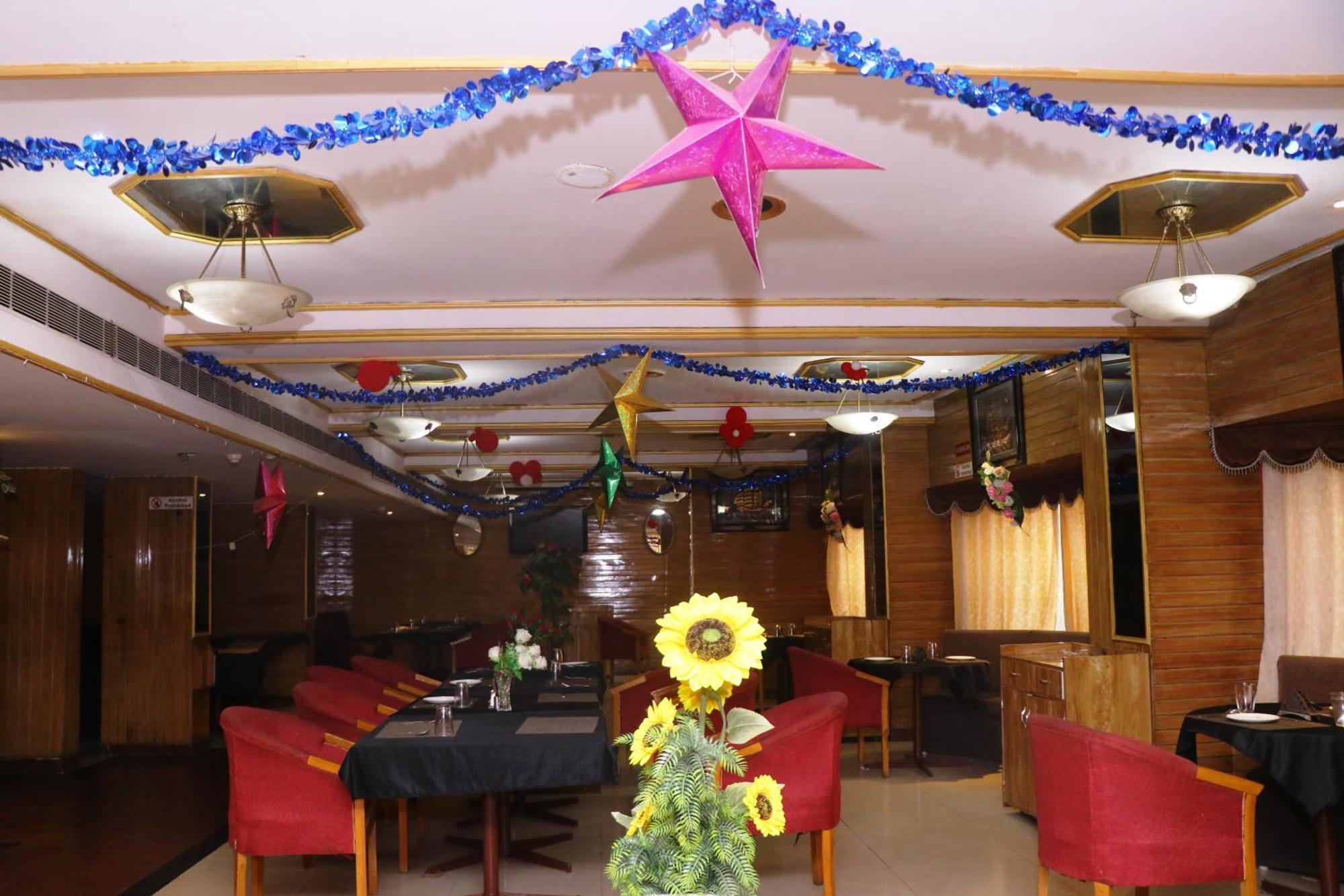 Hotel Samrat International ปัฏนา ภายนอก รูปภาพ